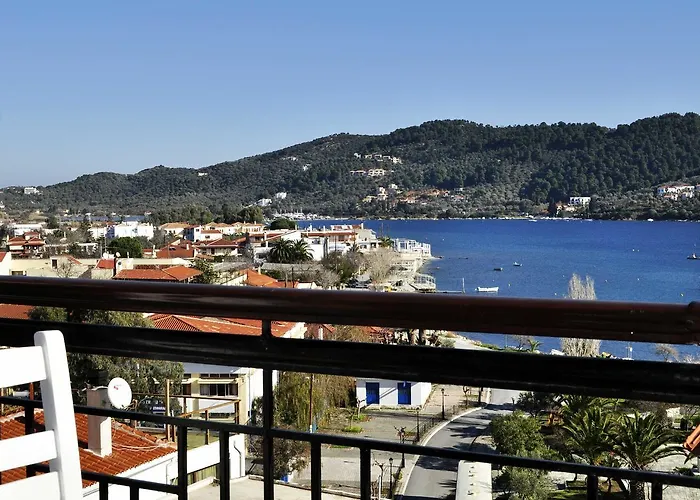 Eros-Iros Portside Stays Skiathos